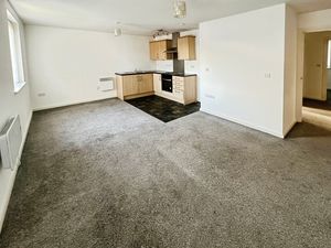 Lounge Kitchen- click for photo gallery